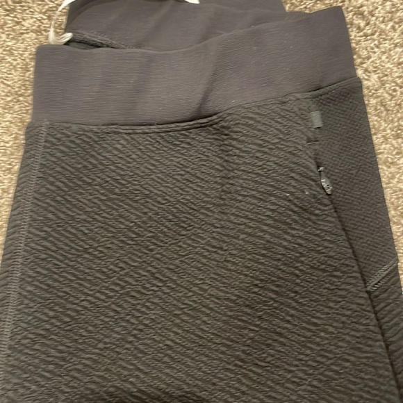 NWOT Lululemon pants. Removed tags, never worn. - Picture 5 of 5